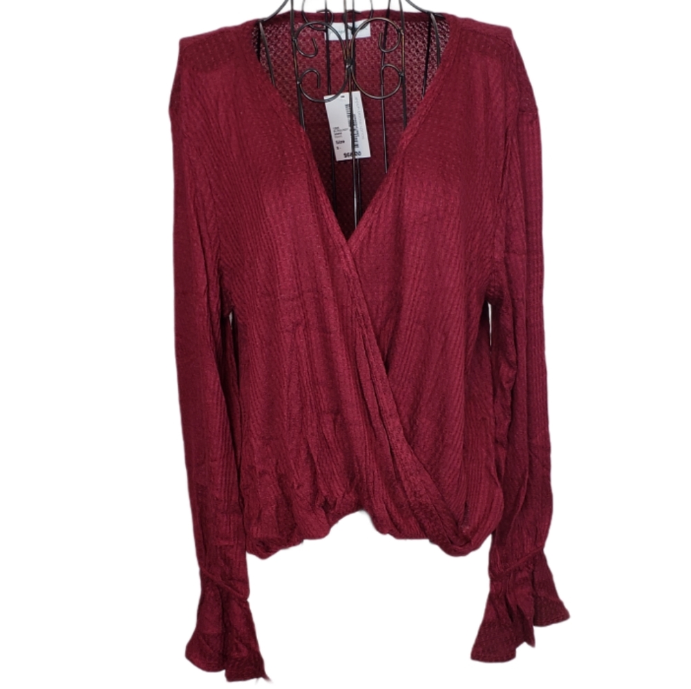 Juniper Blu Bell Cuff Sleeve Surplice Thermal Top